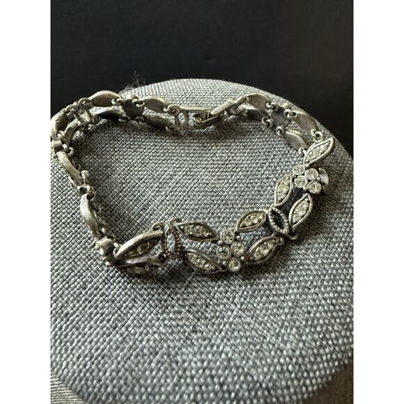 Vintage Silver Tone Rhinestone Link Bracelet Station Stackable Cocktail Coquette - Picture 1 of 6